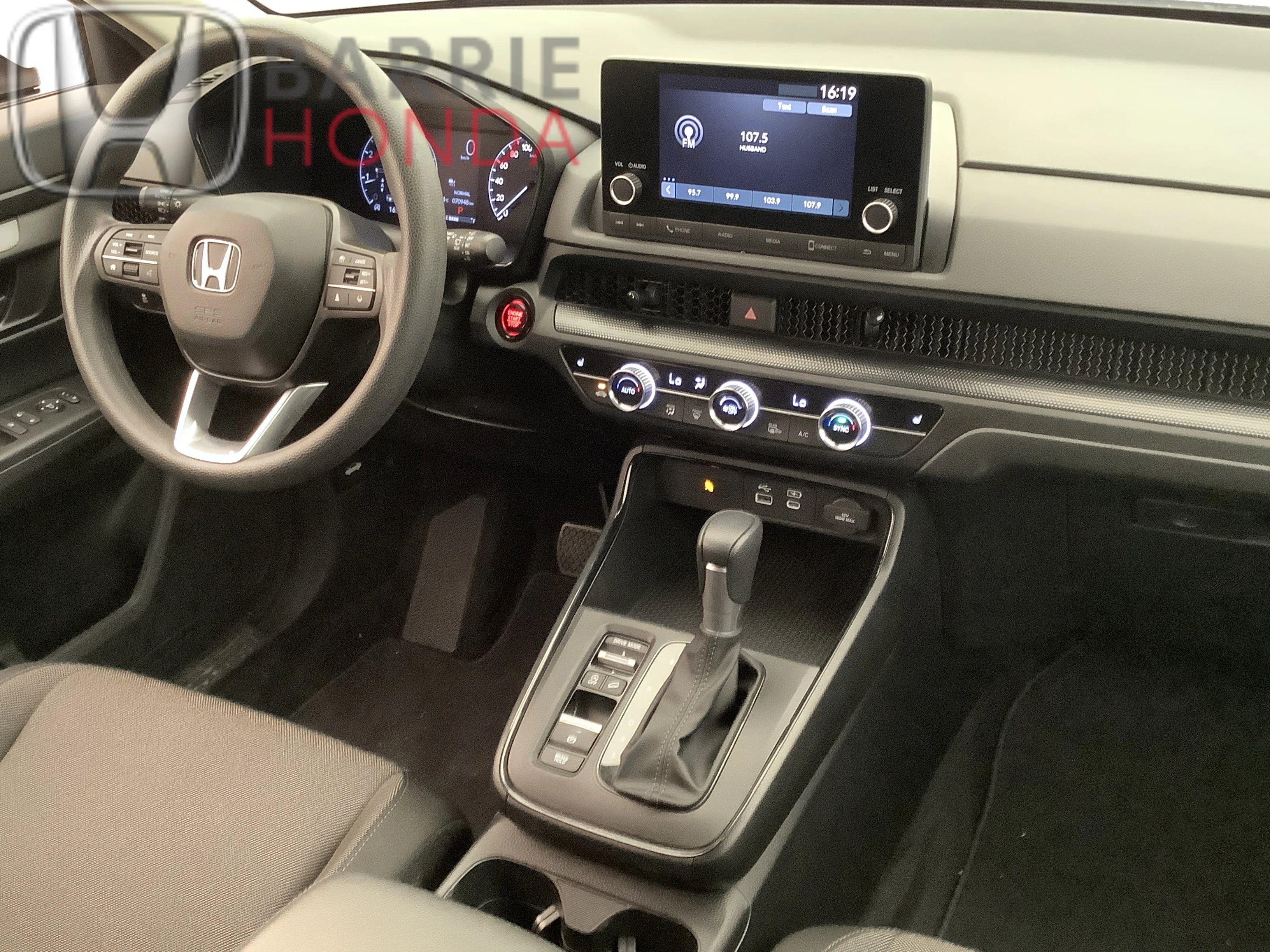 Used 2024 Platinum White Pearl Honda LX-B image 19
