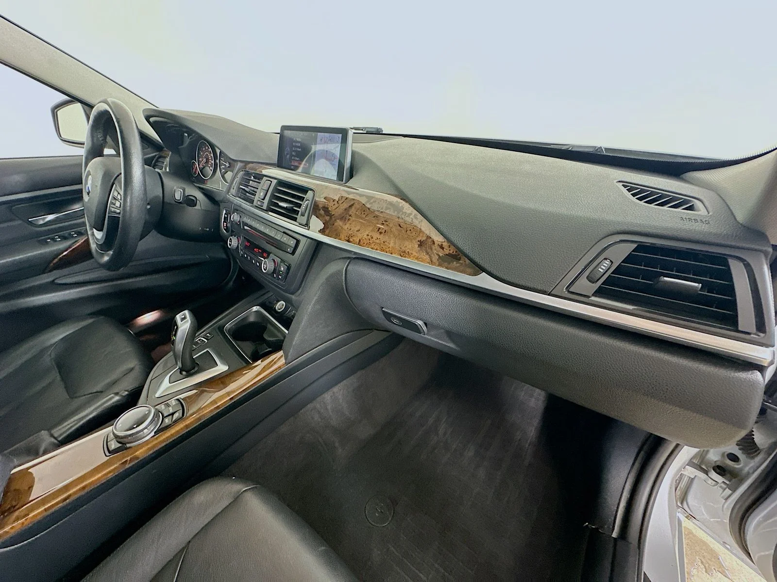 Used 2014 Silver BMW  image 43