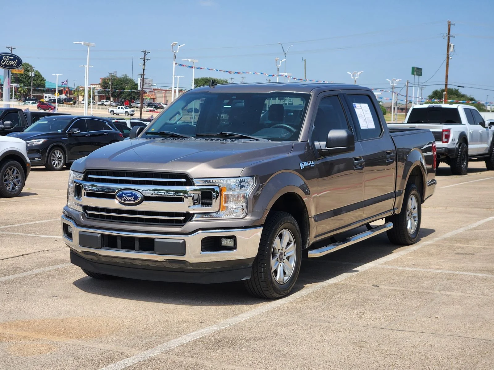 Used 2020 Gray Ford XLT image 3