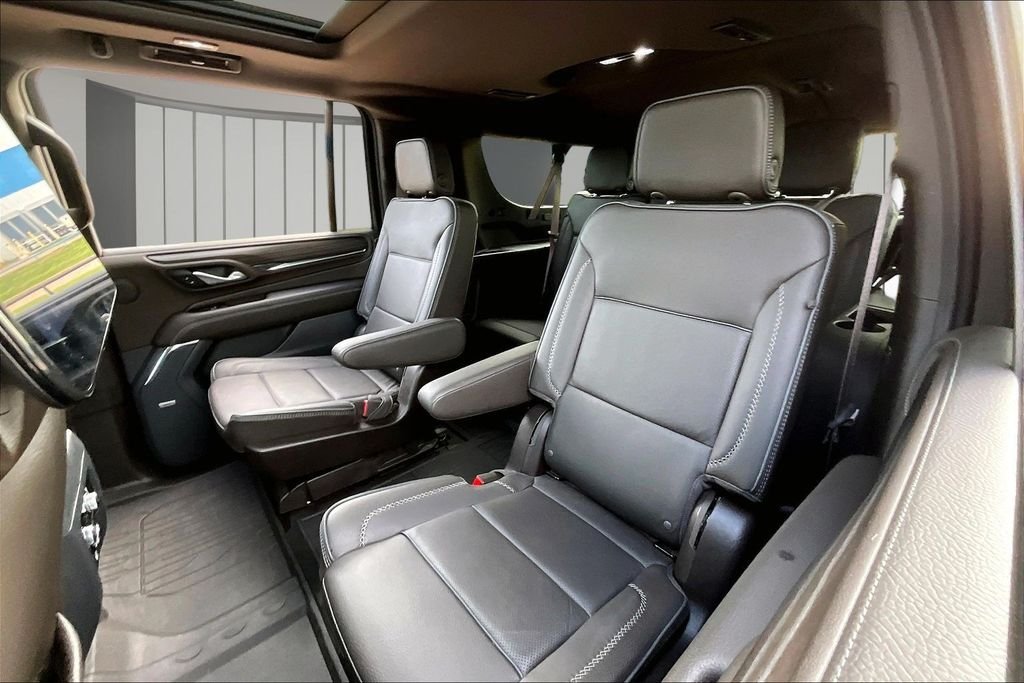 Used 2024 Black GMC Denali image 27