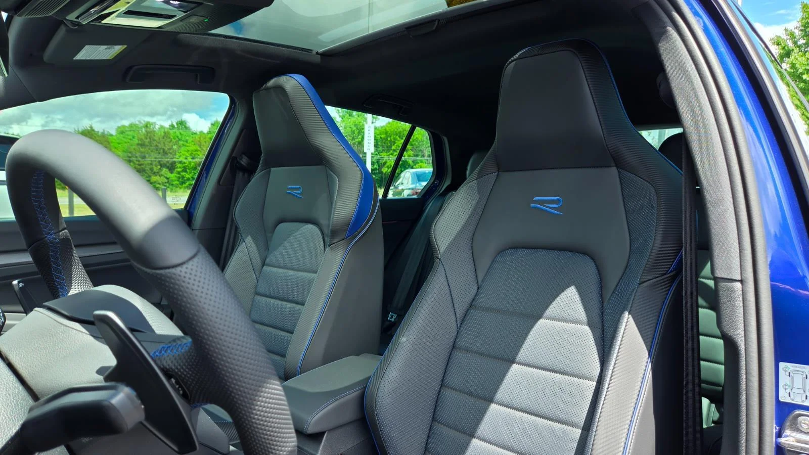 New 2026 Lapiz Blue Metallic Volkswagen  image 29