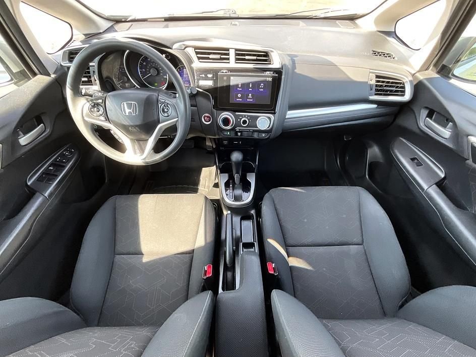 Used 2015 Silver Honda EX image 3