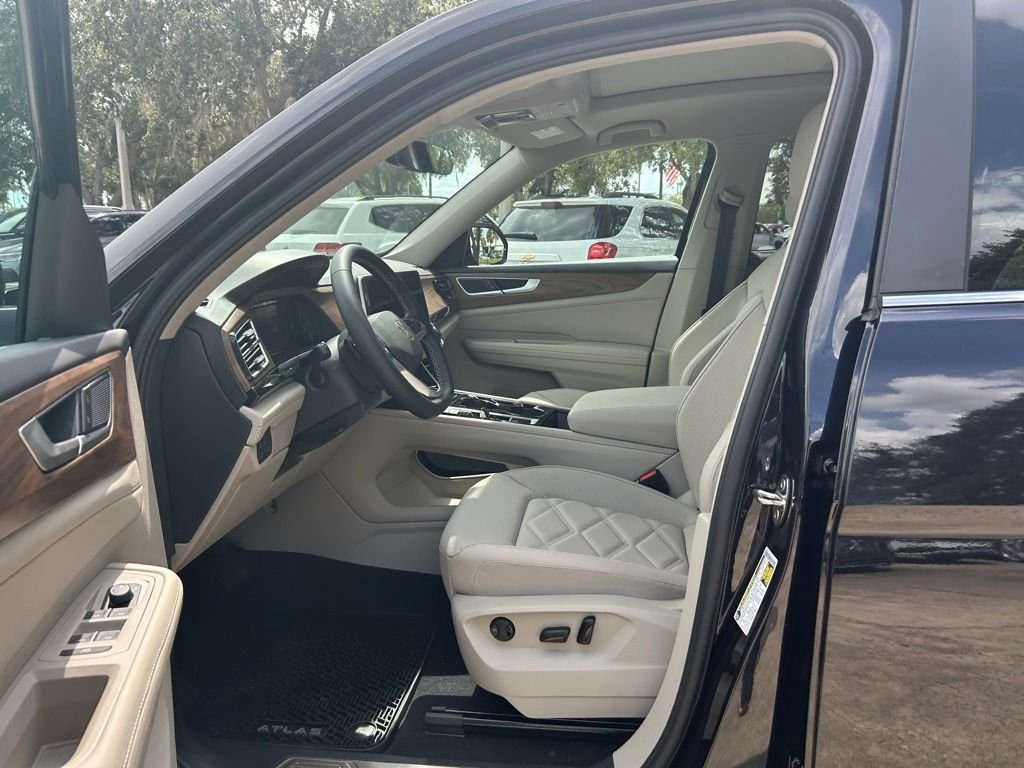 2026 Volkswagen Atlas SE w/Tech - Photo 9