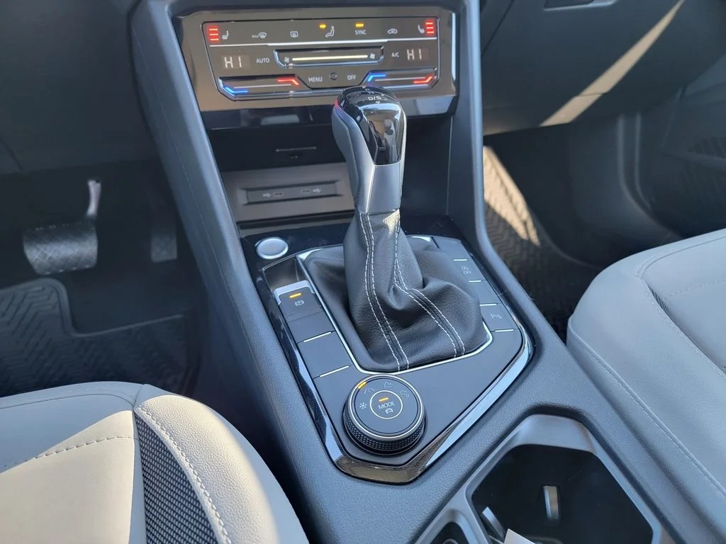 2026 Volkswagen Taos SE - Photo 37