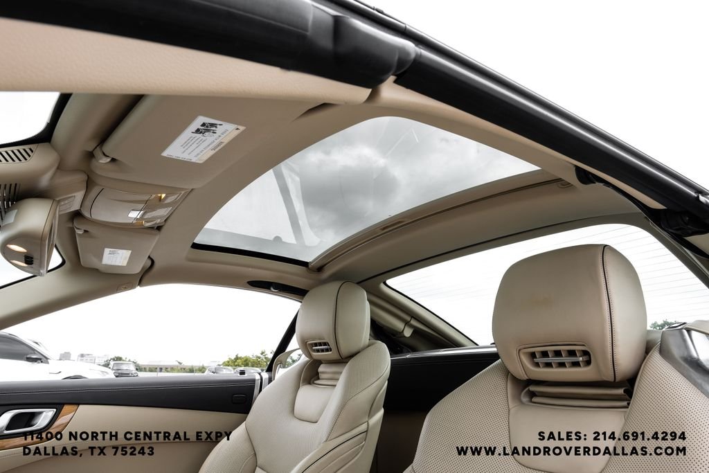 Used 2018 White Mercedes-Benz SL 550 image 23