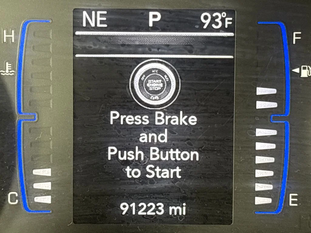 Used 2018 Silver Chrysler Touring Plus image 18