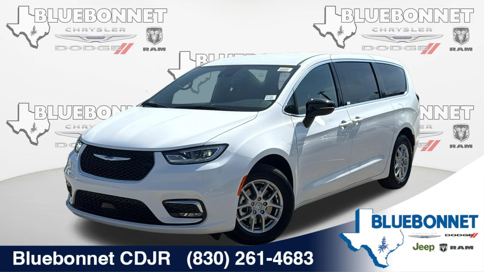 2026 Chrysler Pacifica Select's photo