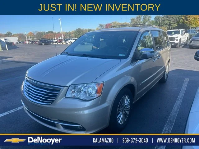 2013 Chrysler Town & Country