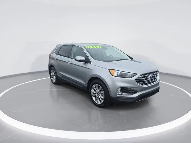 Used 2024 Silver Ford Titanium image 2