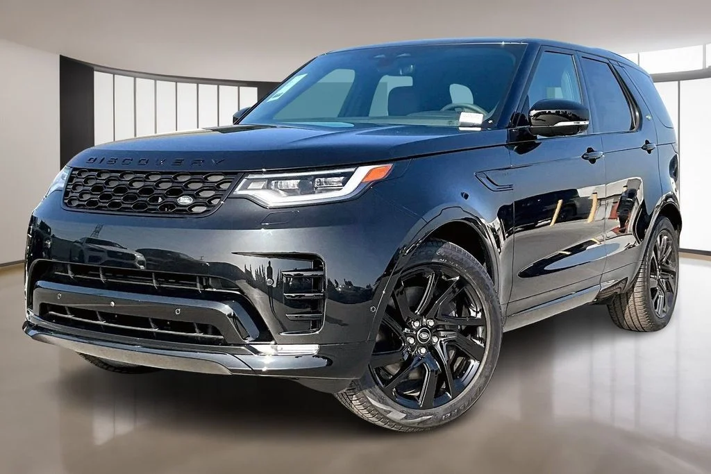 2025 Land Rover Discovery P360 Dynamic SE's photo