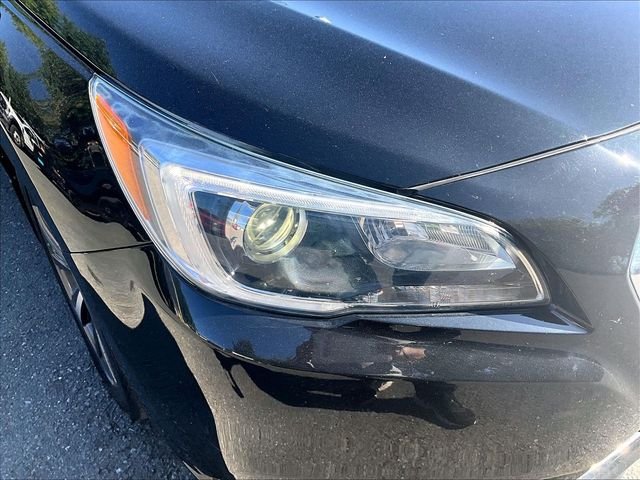 Used 2017 Black Subaru 2.5i image 32