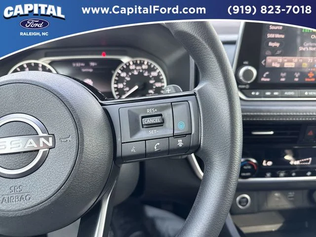 Used 2022 Silver Nissan SV image 22
