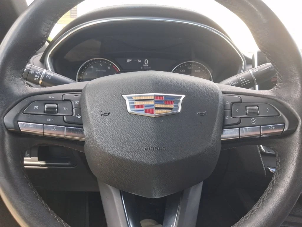 Used 2023 White Cadillac Premium Luxury image 31