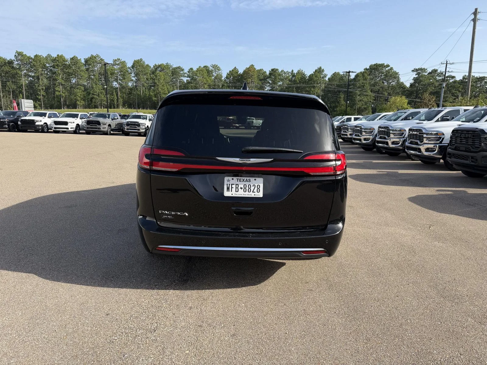Used 2022 Summit White Chevrolet LTZ image 25