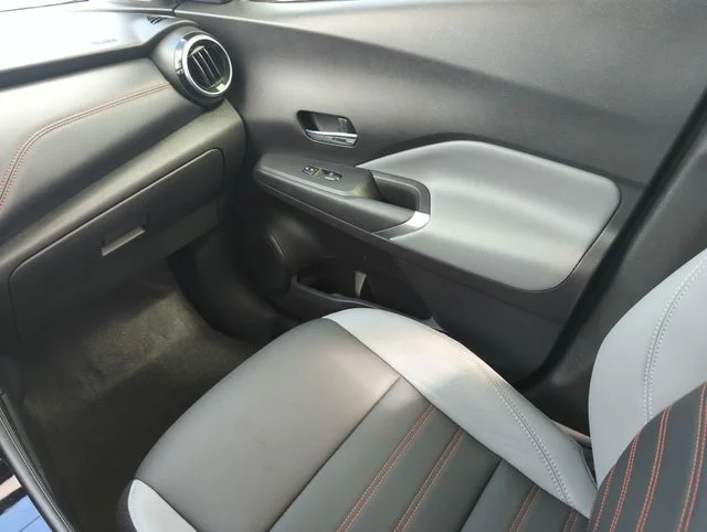 Used 2023 Red Nissan SR image 27