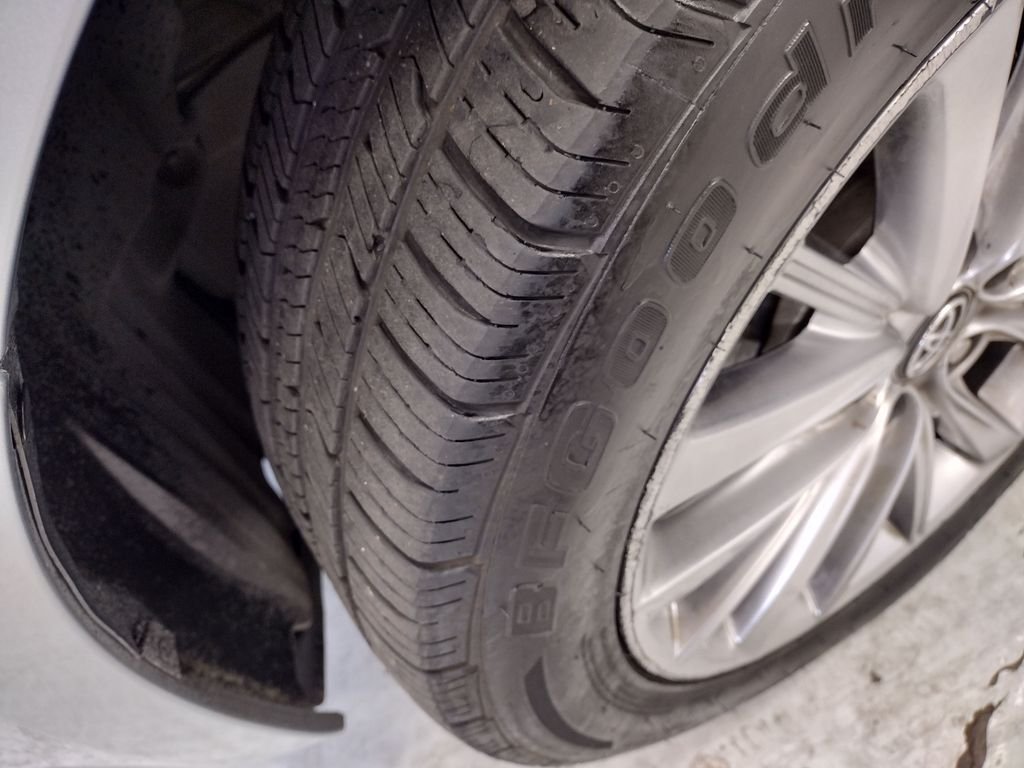 Used 2018 Silver Toyota Limited image 7