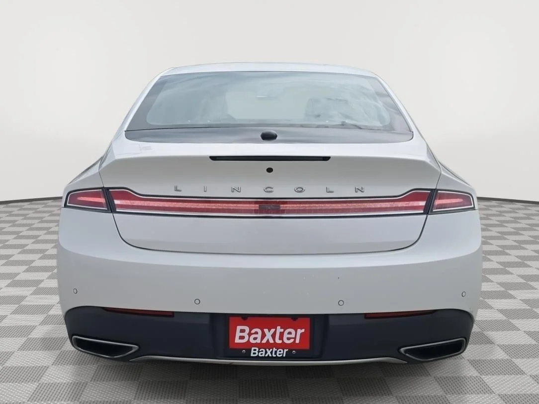 Used 2019 White Platinum Metallic Tri-Coat Lincoln Hybrid Reserve I image 8