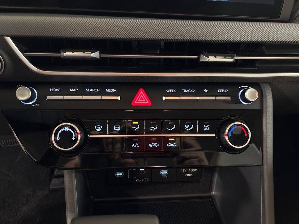 Certified Used 2025 Silver Hyundai SE image 18