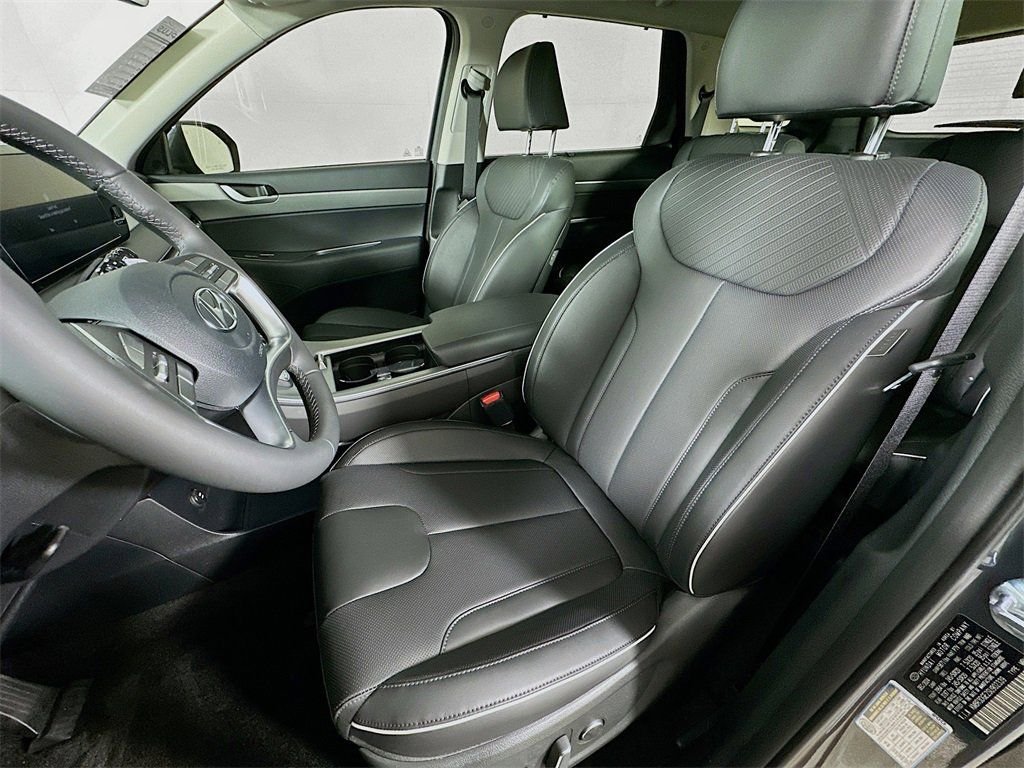 Used 2025 Gray Hyundai XRT image 13