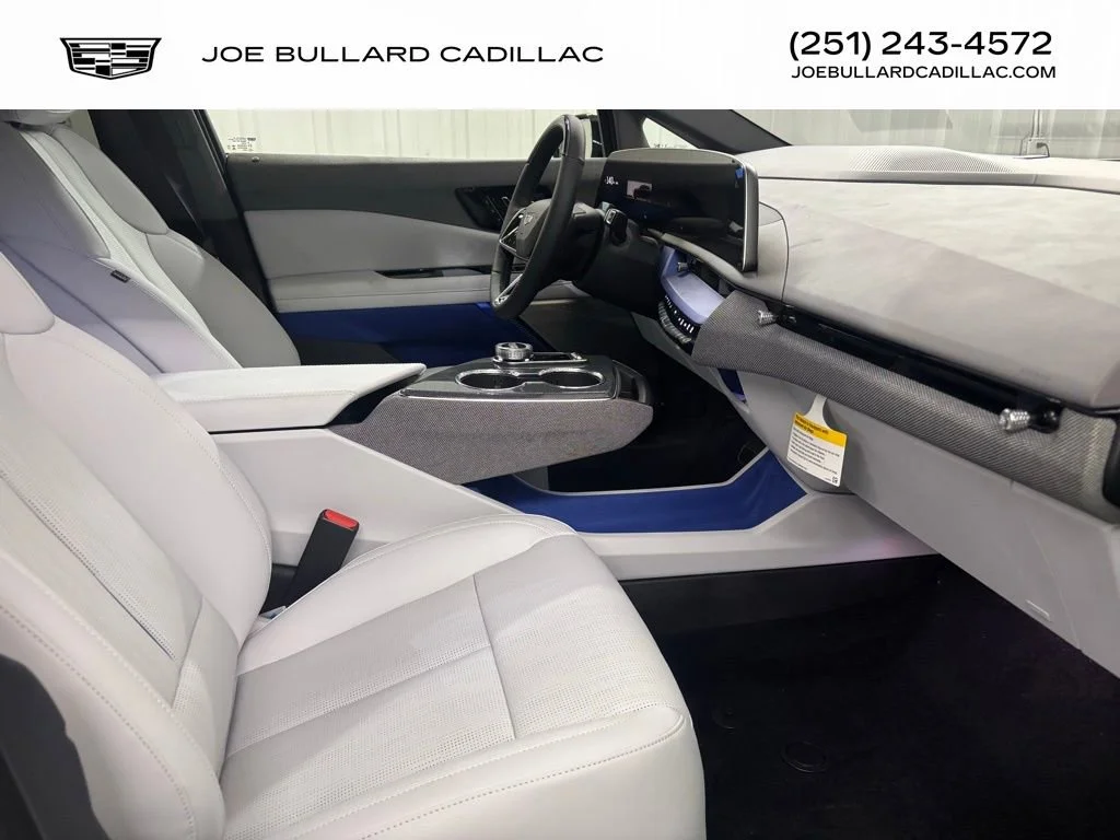 2025 Cadillac OPTIQ Sport 2 - Photo 9