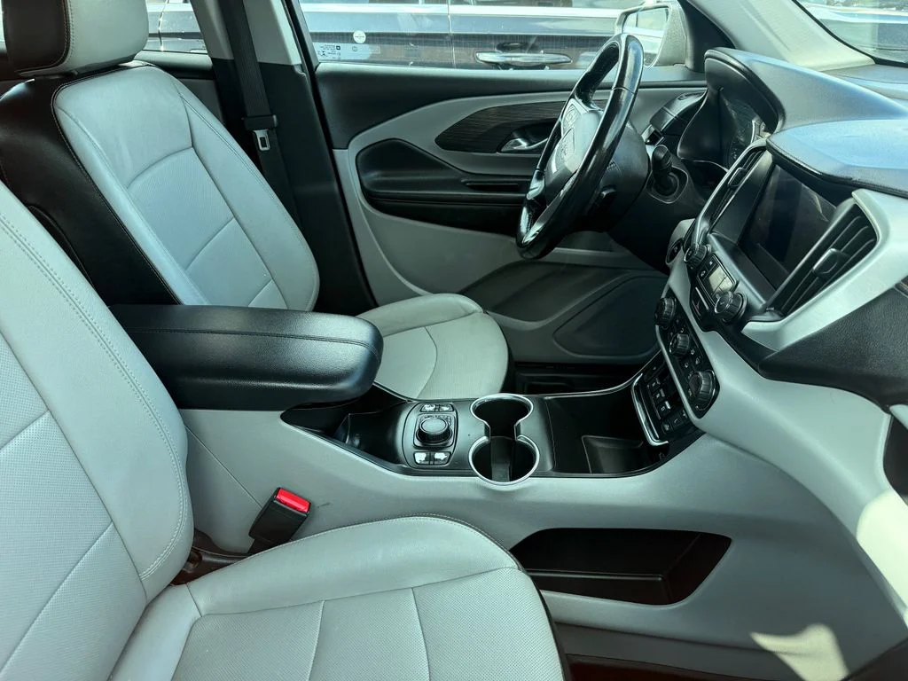 Used 2020 Gray GMC SLT image 19