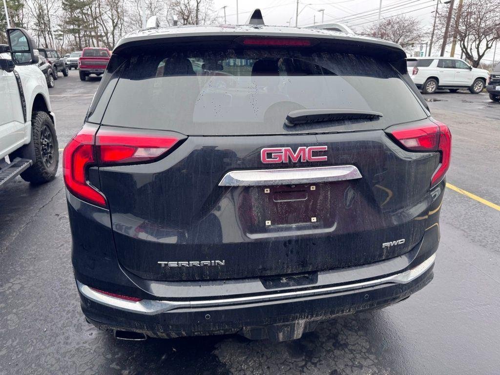 Used 2020 Ebony Twilight Metallic GMC Denali image 5