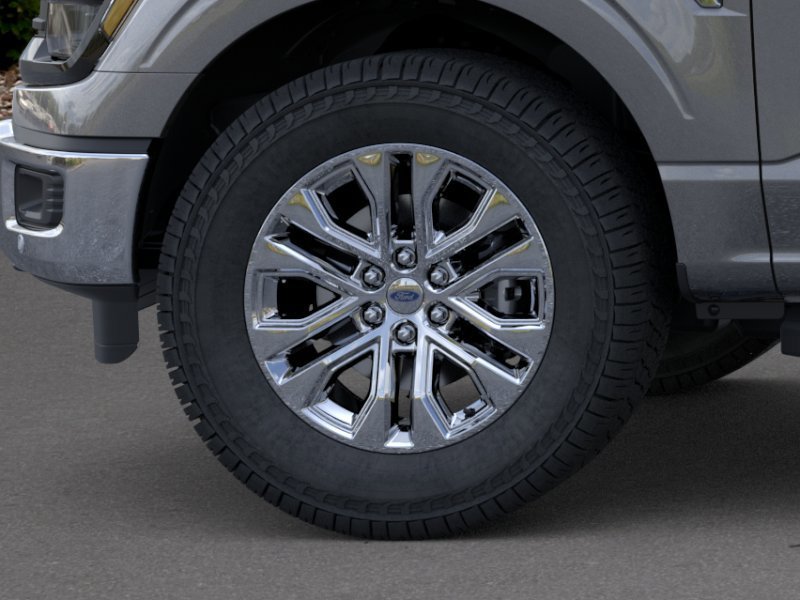 New 2026 Carbonized Gray Metallic Ford XLT image 19