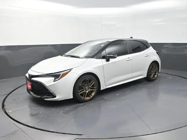 Used 2025 Beige Toyota Nightshade image 3