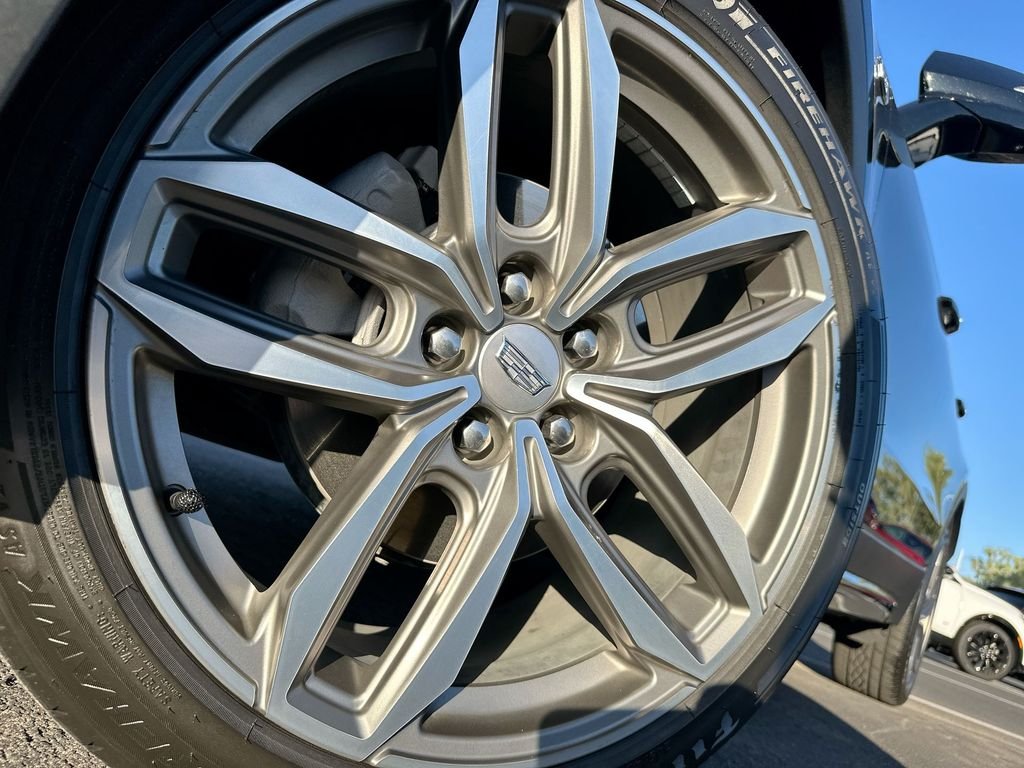 Used 2023 Black Cadillac Sport image 17