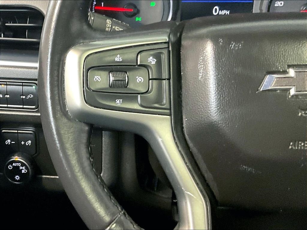 Used 2021 Gray Chevrolet Z71 image 24