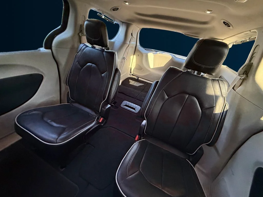 Used 2023 Black Chrysler Limited image 16
