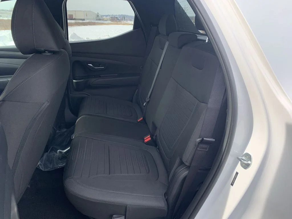 New 2026 White Hyundai SE image 22