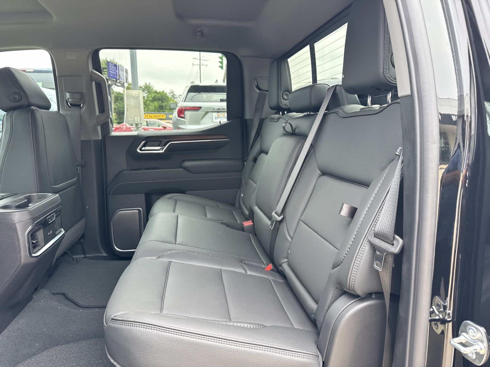 2026 GMC Sierra 1500 Denali - Photo 8