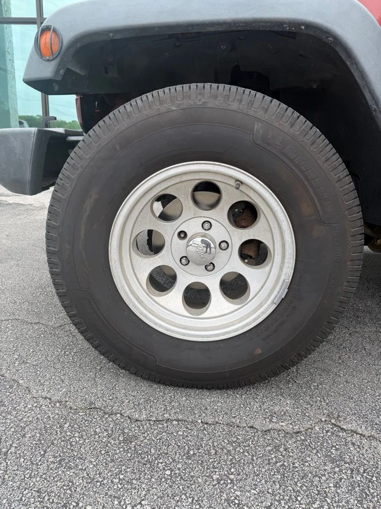 Used 2008 Red Jeep Unlimited X image 17