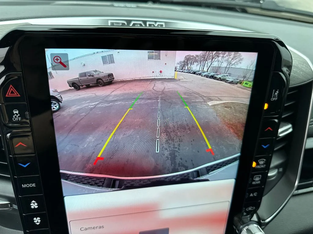 2026 RAM 1500 Laramie - Photo 24