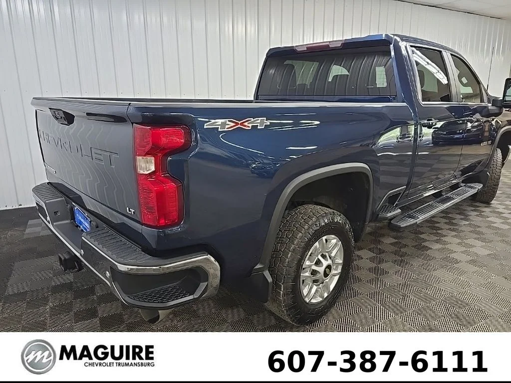 Used 2020 Blue Chevrolet LT image 10
