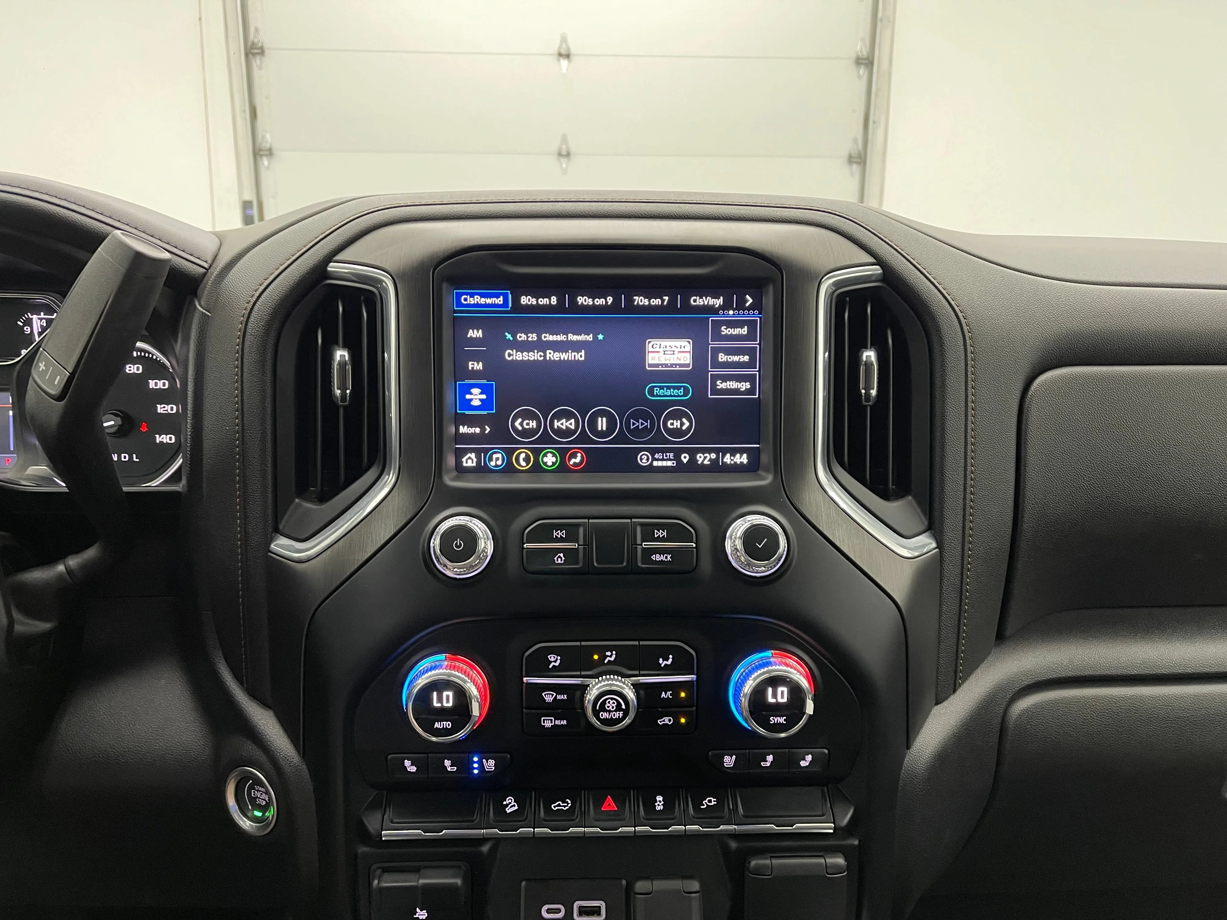 Used 2022 Cayenne Red Tintcoat GMC AT4 image 25
