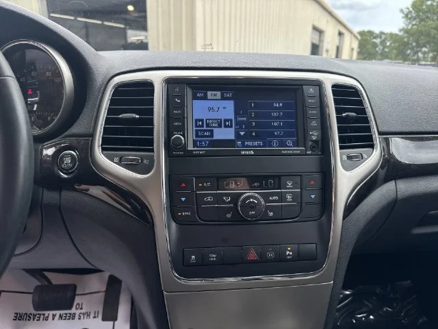 Used 2012 Black Jeep Laredo image 22