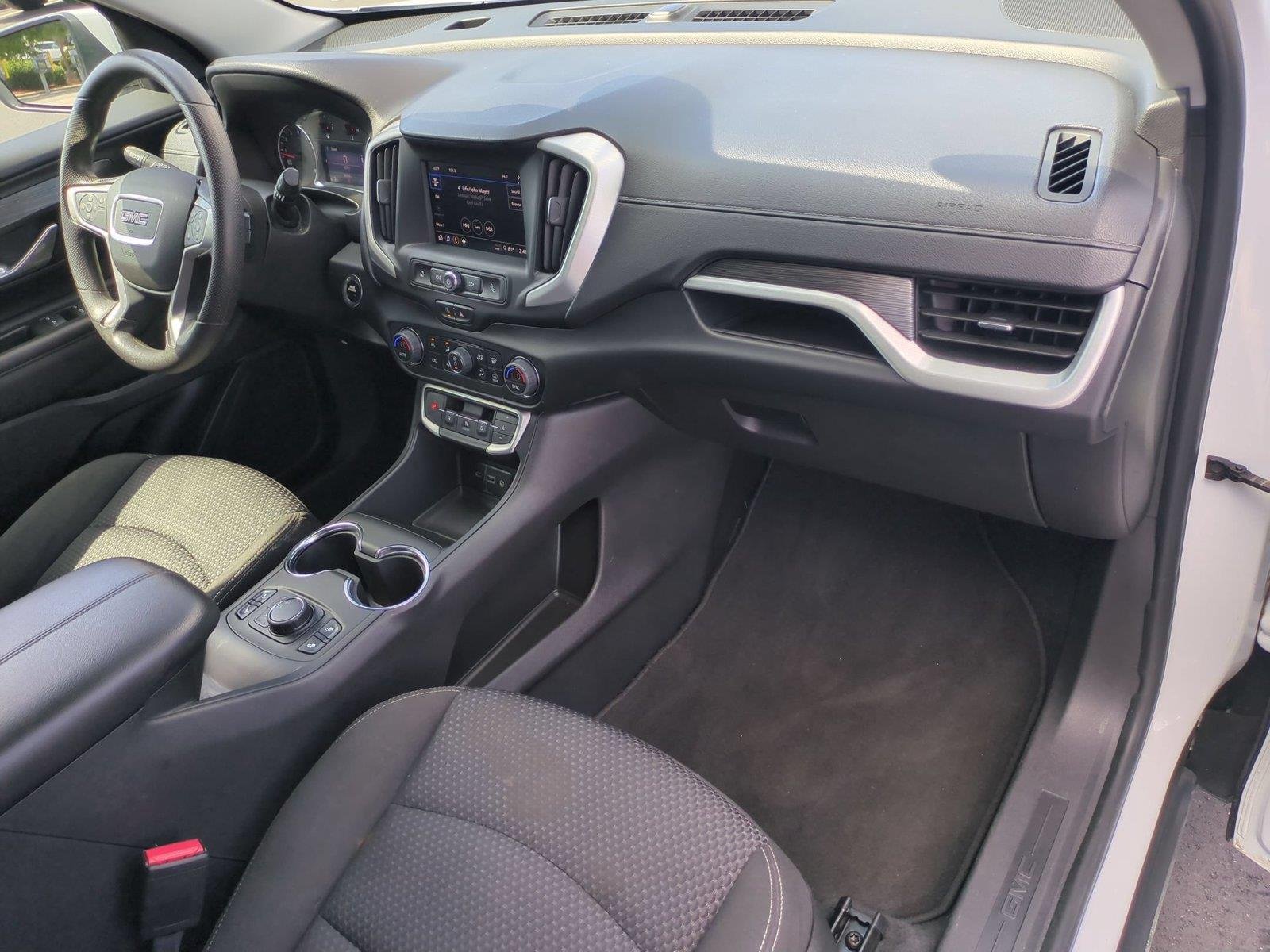 Used 2022 Summit White GMC SLE image 37