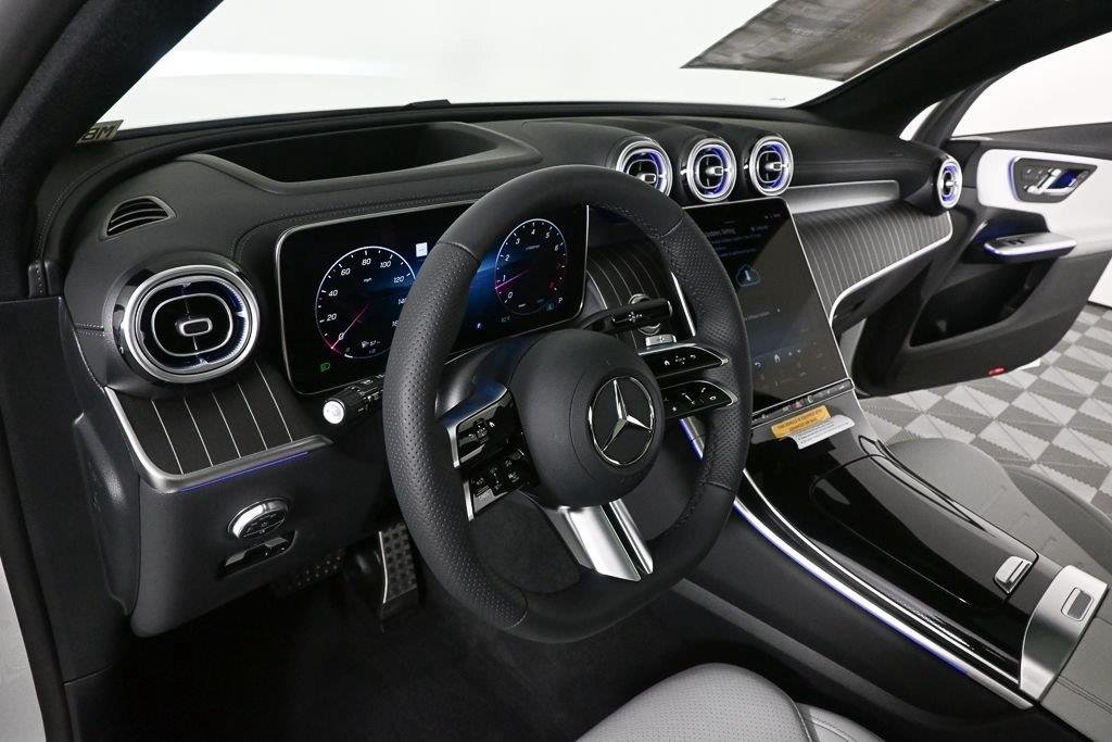 New 2027 Polar White Mercedes-Benz GLC 300 image 6