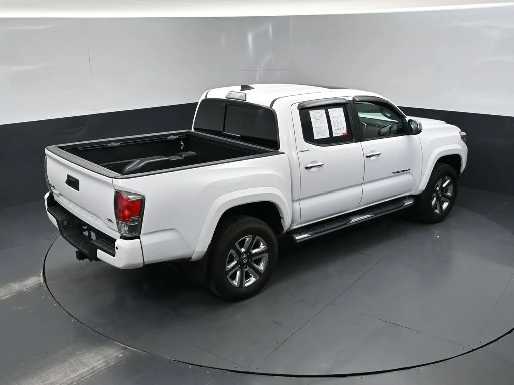 Used 2018 Super White Toyota Limited image 36