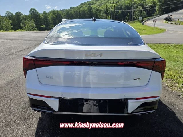 New 2026 White Kia GT-Line image 5