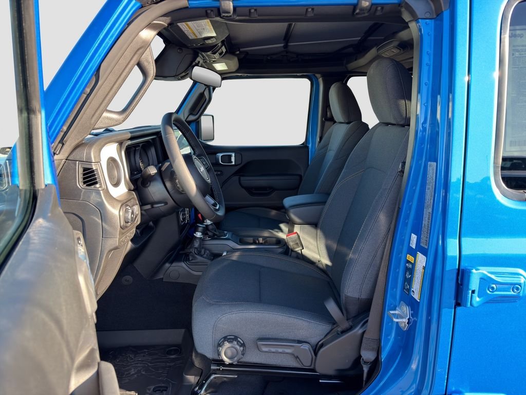 New 2026 Hydro Blue Pearl-Coat Exterior Paint Jeep Sport S image 9