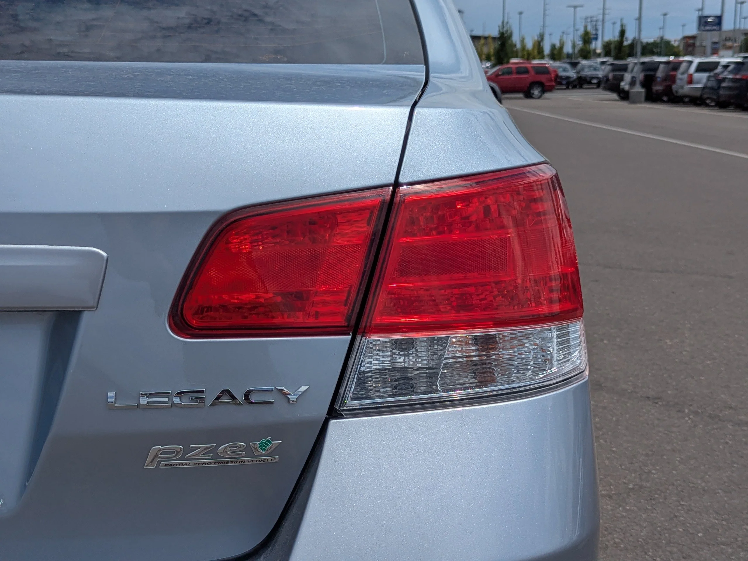 Used 2014 Ice Silver Metallic Subaru 2.5i Sport image 45