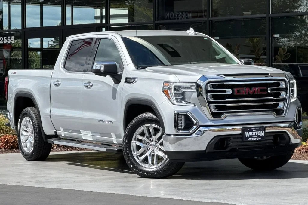 Used 2021 QUICKSILVER METALLIC GMC SLT image 2