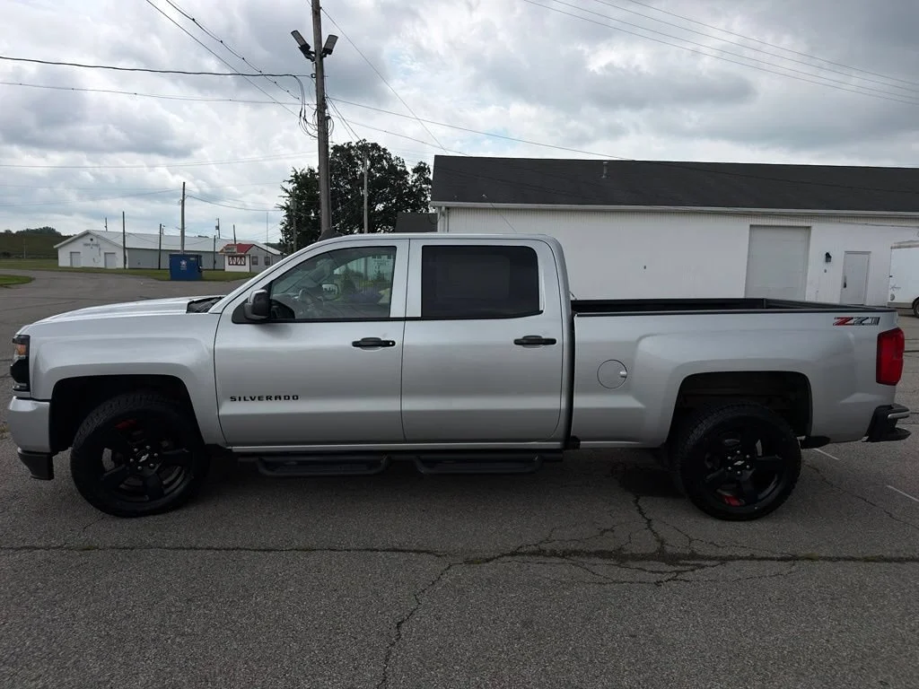 Used 2018 SILVER ICE METALLIC Chevrolet LTZ image 15