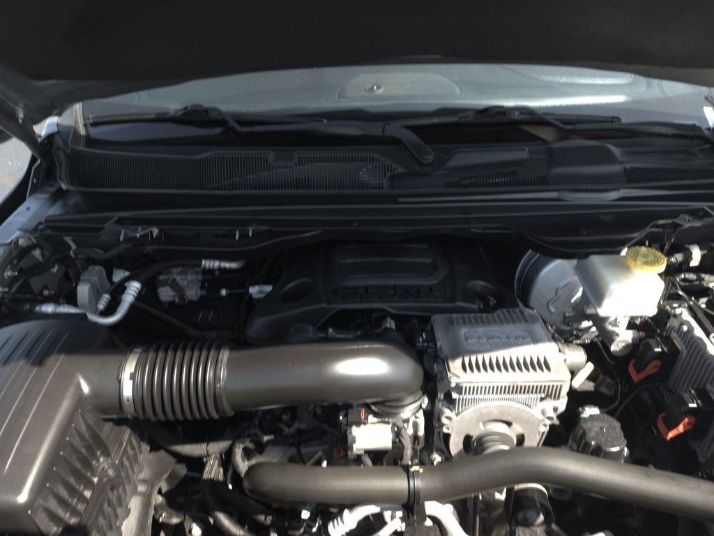 Used 2021 Silver Ram Laramie image 25