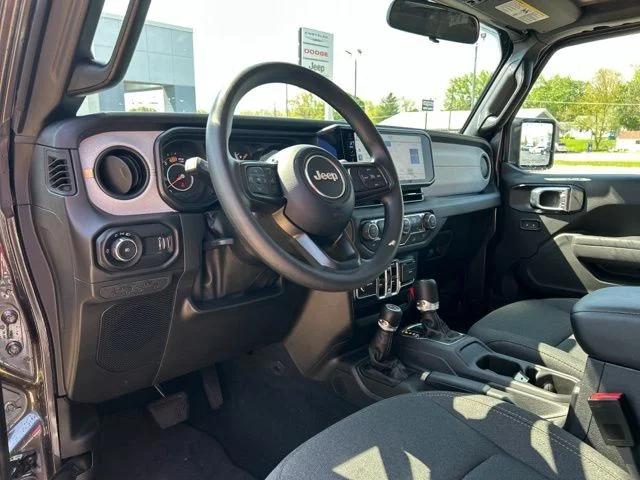 Used 2026 Beige Jeep Sport image 22