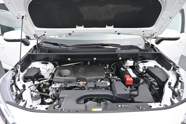 Used 2024  Toyota Adventure image 12