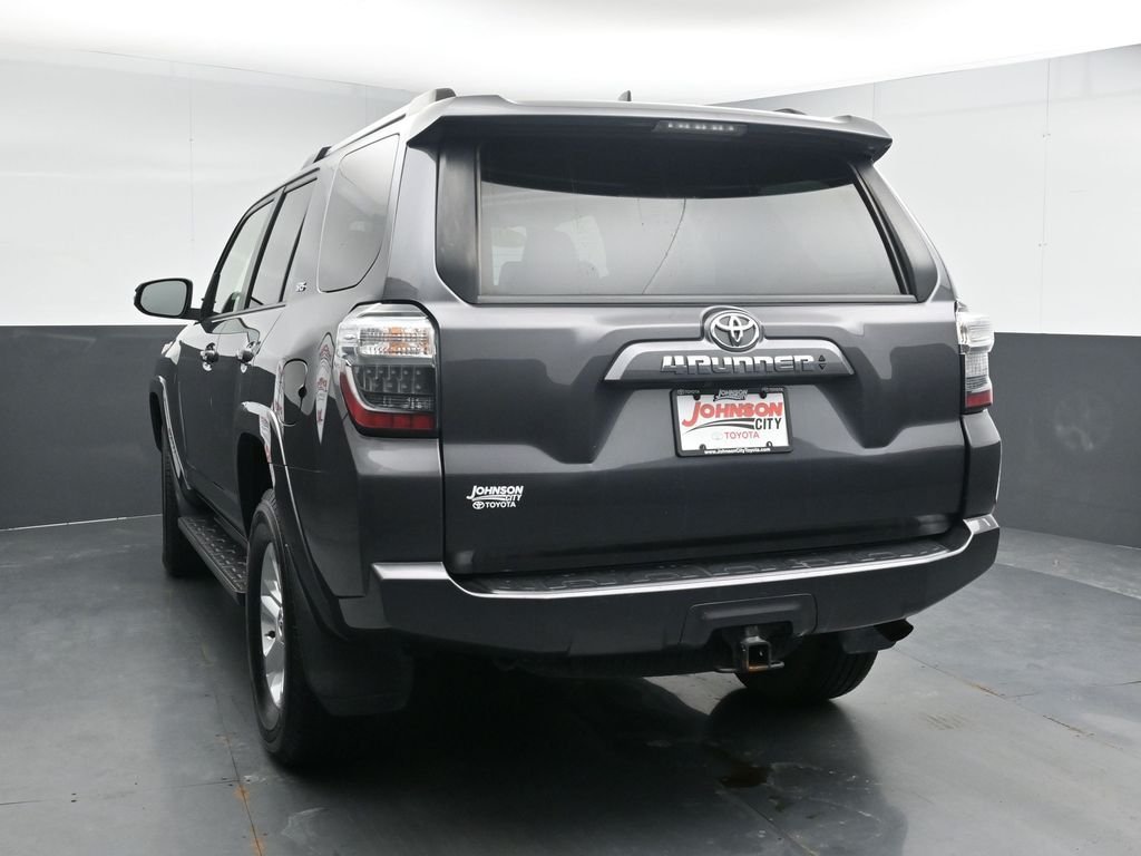 2022 Toyota 4Runner SR5 Premium - Photo 6